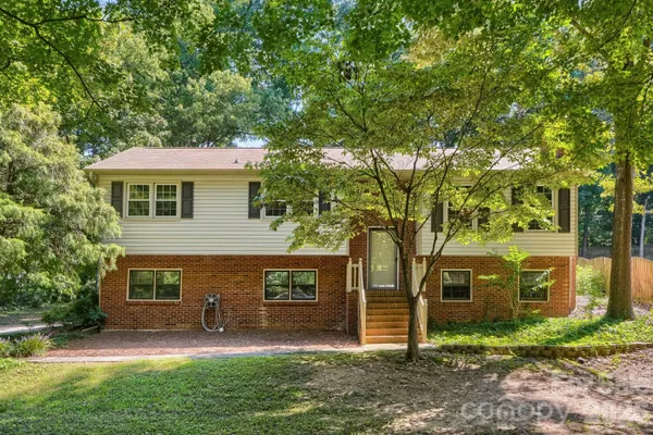 2414 ASHFORD DR