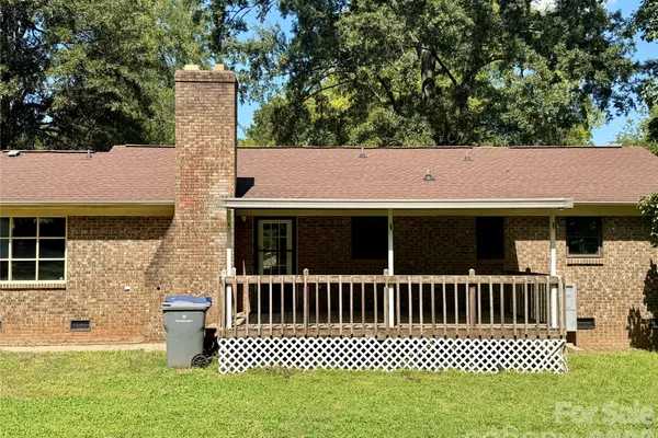 304 PLAZA DR