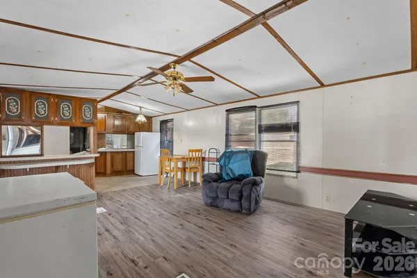 1029 CY CIR
