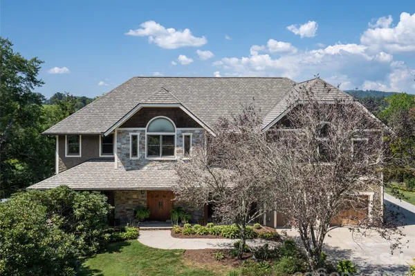 3 BLUE HERON DR