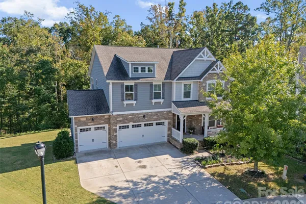 423 CRISFIELD CT