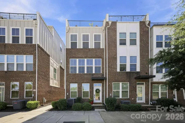 260 PARKWOOD AVE