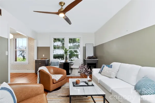 712 LOUISE AVE 203