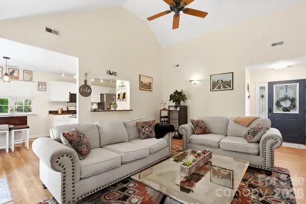 2212 RYEFIELD WAY