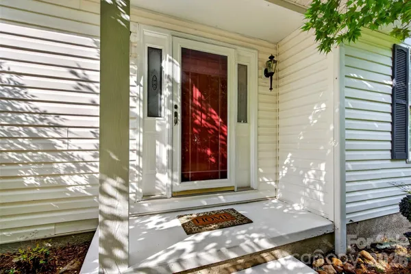 69 SUNWEST DR