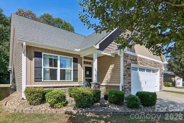 73 FOXTAIL CT