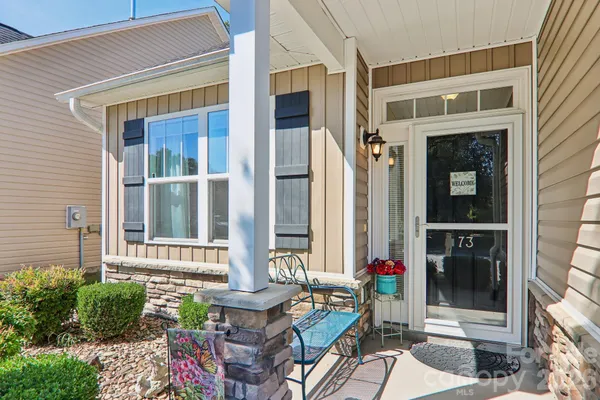 73 FOXTAIL CT