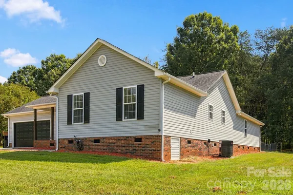 1129 LYNDSEY BROOKE CT