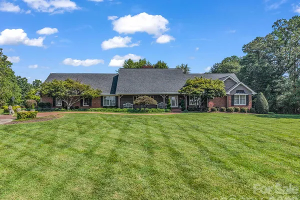 164 BROOKFIELD DR