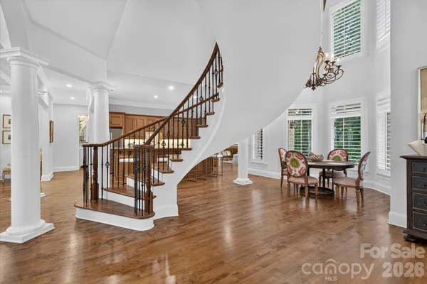 1005 FIRETHORNE CLUB DR