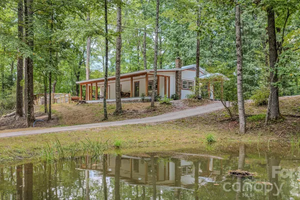 633 KINGDOM PL