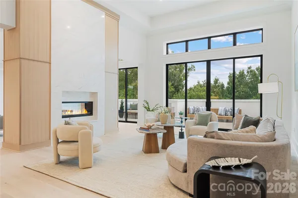 409 QUEENS RD 503