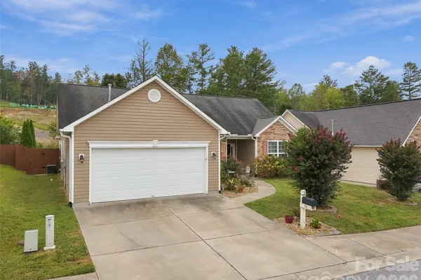 78 BROOKSTONE CT