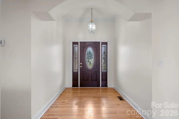 215 BROWNING DR