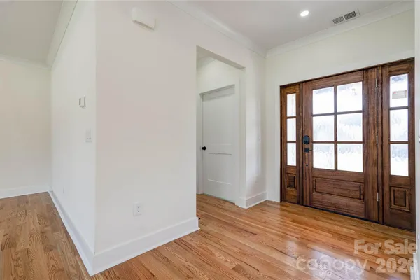 157 SIR GREGORY DR