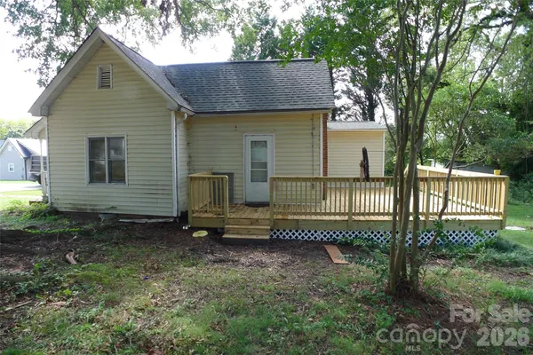 161 CENTER ST 30