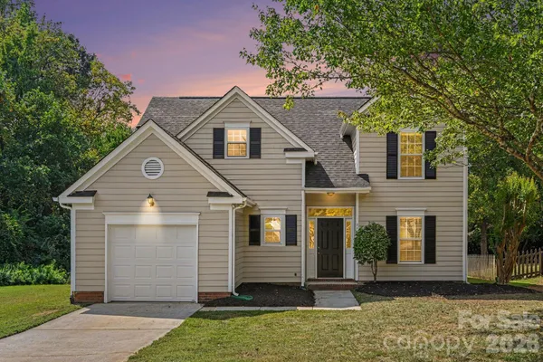 7117 DAERWOOD PL