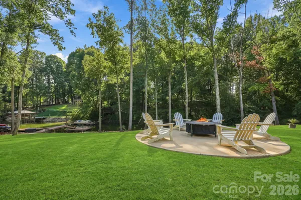143 HIDEAWAY LN