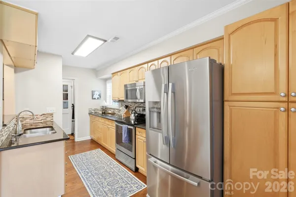 4701 DAWNRIDGE DR