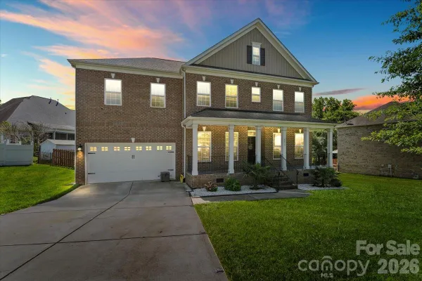 2213 IRON WORKS DR