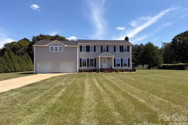 221 PENNINGTON RD