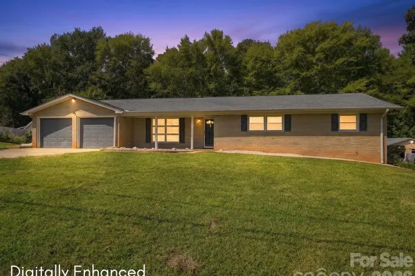 213 LAKEVIEW DR