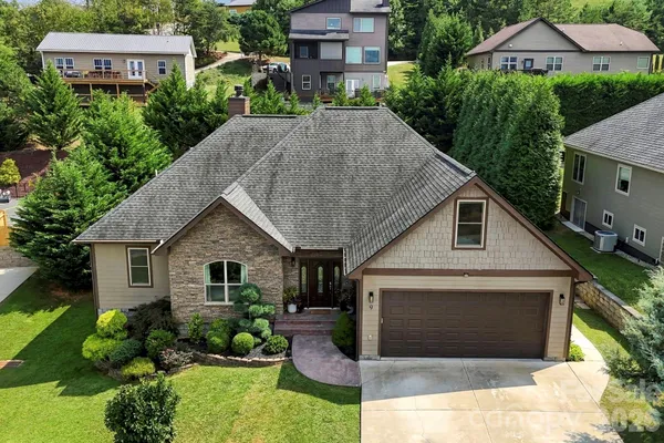 9 PONDBERRY CT