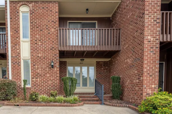 460 CAMROSE CIR