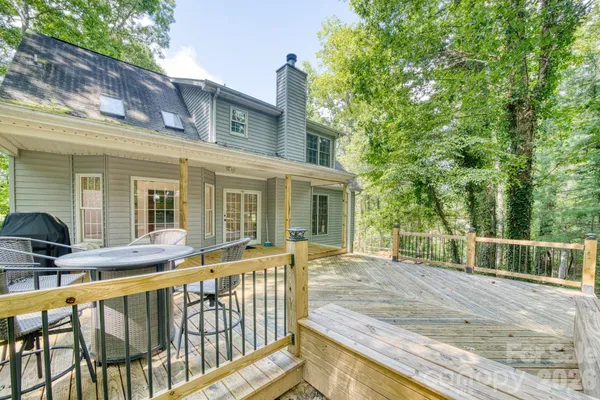 163 CANAAN DR