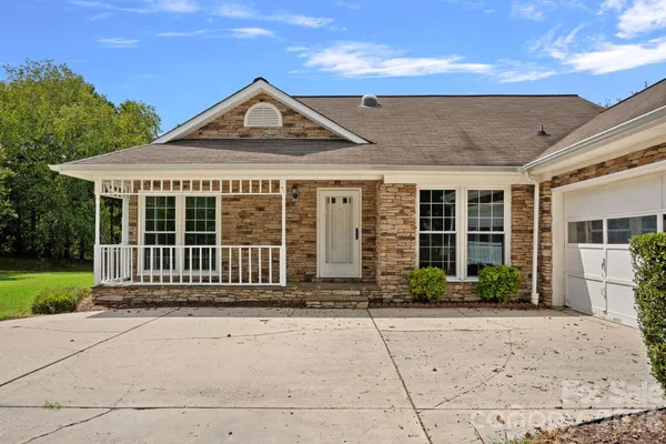 10243 FAIRWAY RIDGE RD