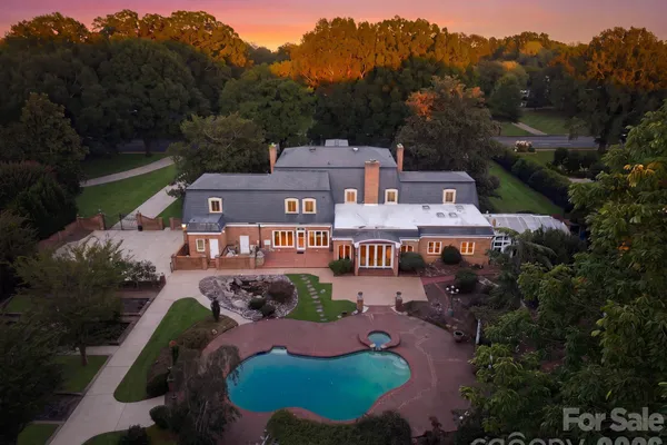 3452 SHARON RD