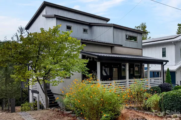 18 SULPHUR SPRINGS RD