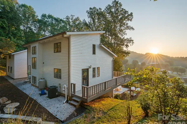 343 MOUNTAIN VIEW RD