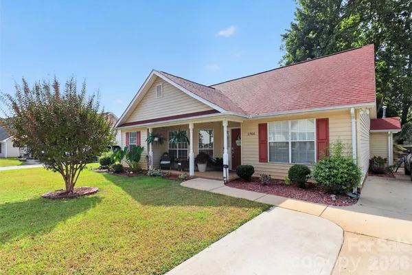 5906 COUNTRY WALK DR