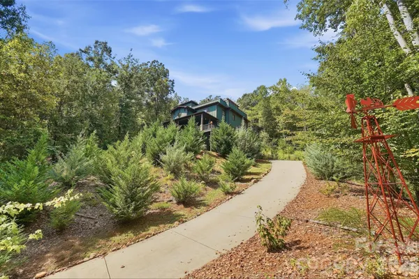 3014 DODSWORTH DR