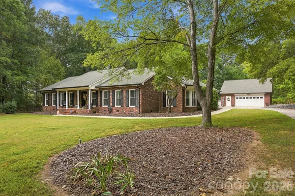 1734 BELLAMY CIR