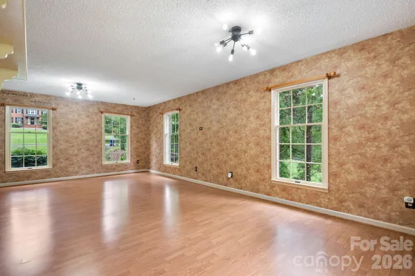 3110 NINTH TEE DR