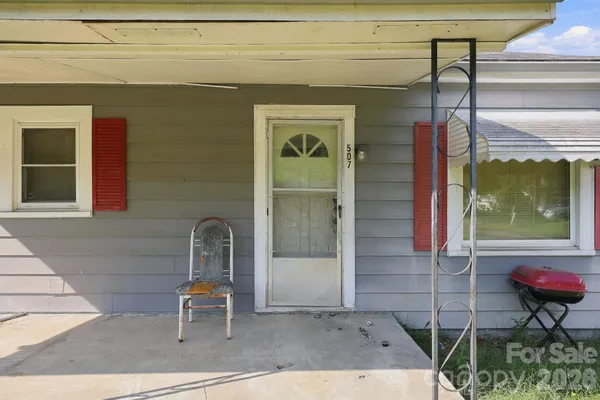 507 FAIRBLUFF AVE