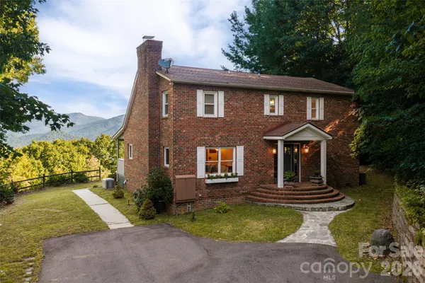 126 WILDFLOWER COVE DR