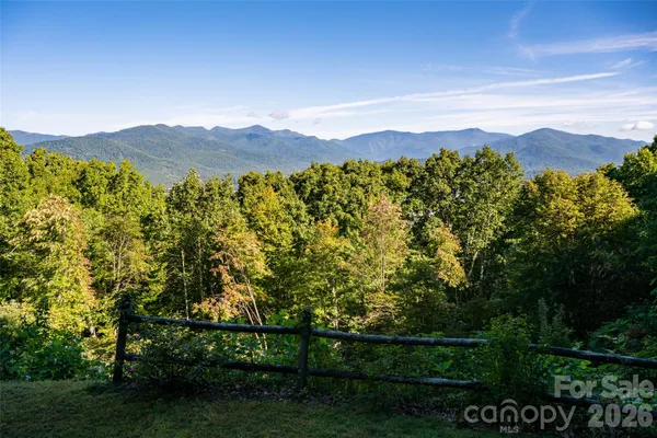 126 WILDFLOWER COVE DR