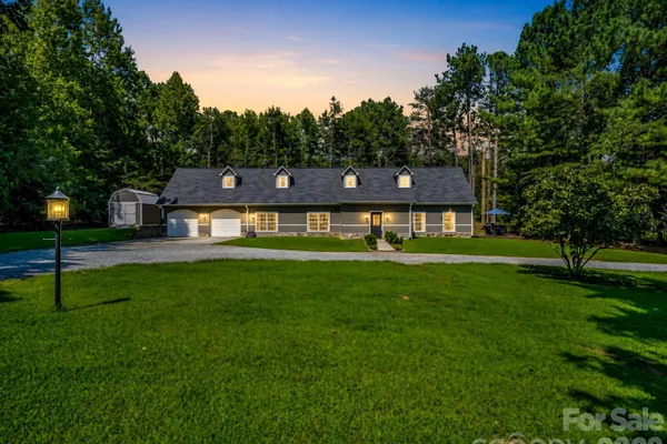 3860 LANDRUM RD 13