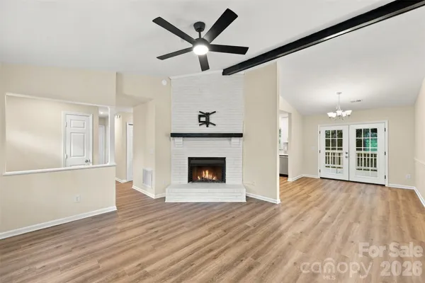 2115 TEDDINGTON DR