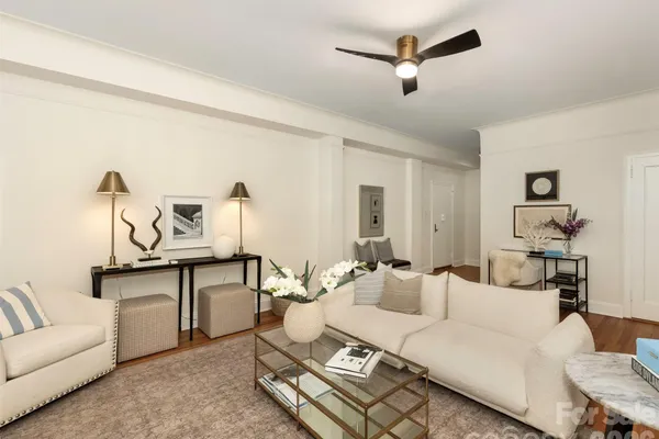 301 W 10TH ST 107