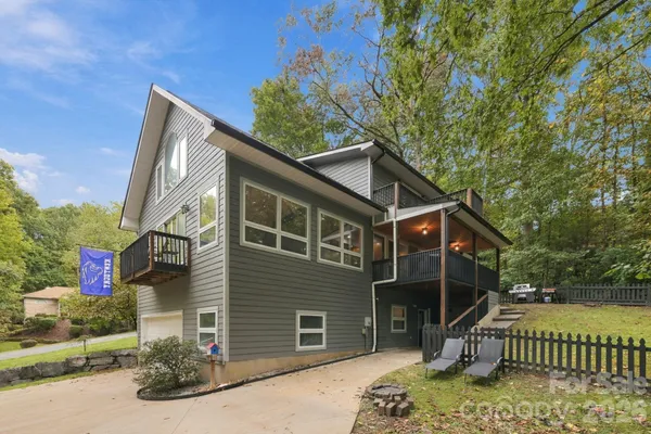 176 SWEETWATER HILLS DR