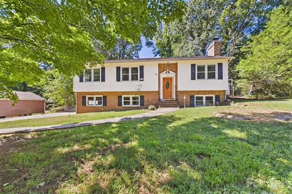 583 BROWN LEE DR