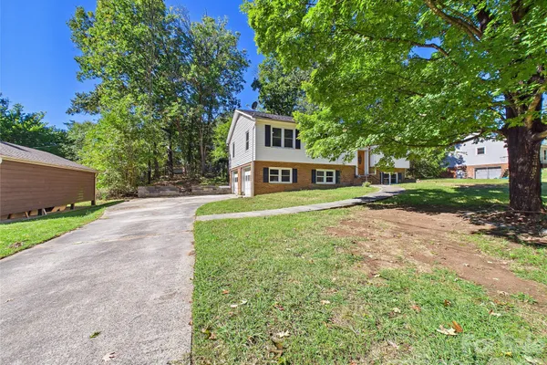 583 BROWN LEE DR