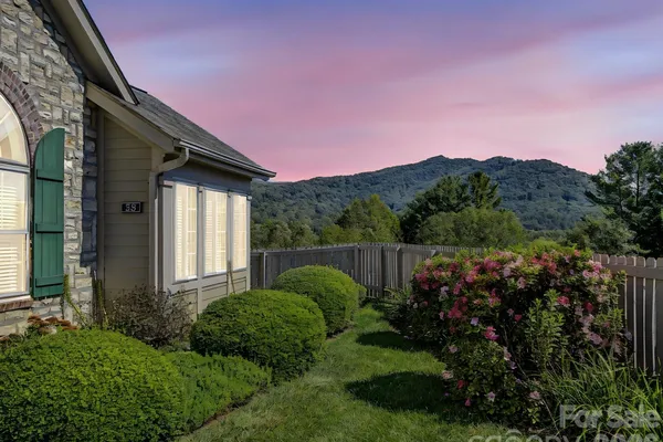58 OUTLOOK CIR