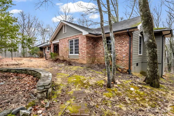 117 HUMMINGBIRD LN