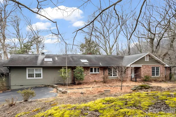 117 HUMMINGBIRD LN