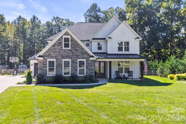 1796 CRANWELL DR
